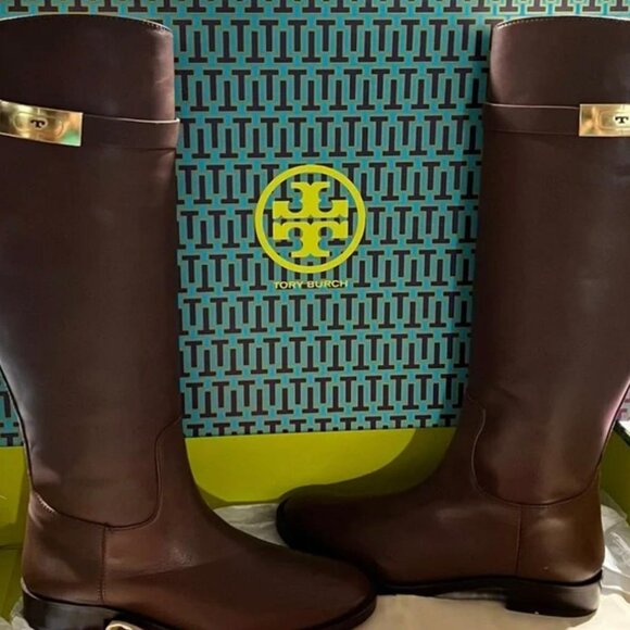 Boots - Picture 5 of 8